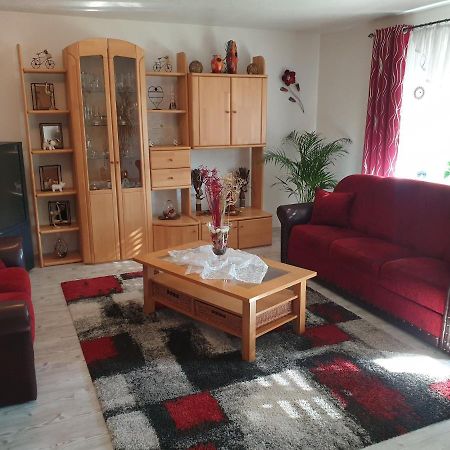 Ana'S Ferienwohnung 푸어트 임 발트 외부 사진